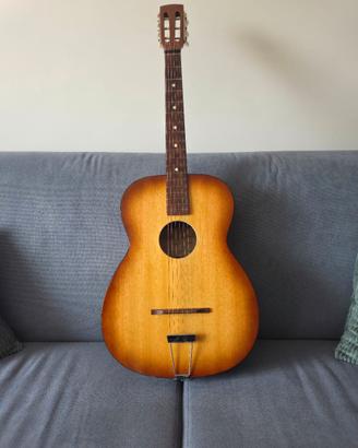 Chitarra acustica Crucianelli C-20 del 1968
