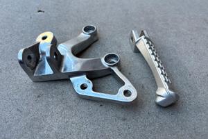 Staffa e pedana Triumph Speed Triple 1050