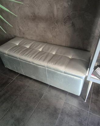 Divanetto contenitore design