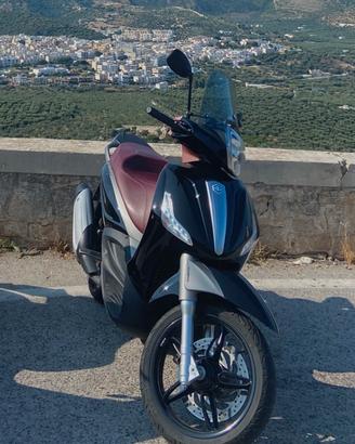 Beverly 350 sport touring ABS
