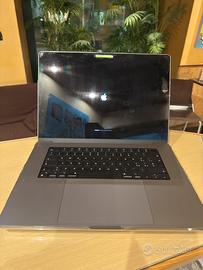 Mac book 16 pro pari al nuovo