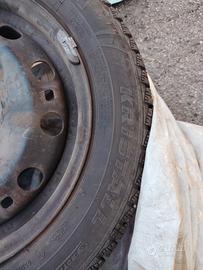gomme neve 185 60 15