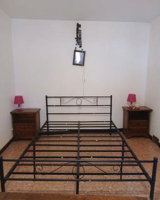 Letto matrimoniale 140x 200 in ferro mai usato