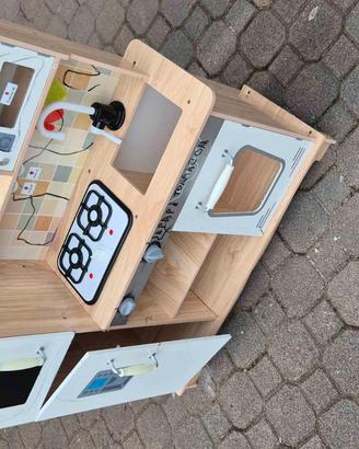 cucina e giochi bimbi