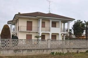 VILLA INDIPENDENTE su 2 PIANI