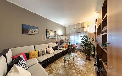 QUADRILOCALE DOPPIA ESPOSIZIONE