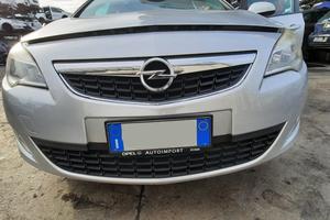 OPEL ASTRA 2013 - PARAURTI ANTERIORE