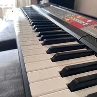 Yamaha PSR F50
