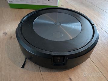 Roomba j7+