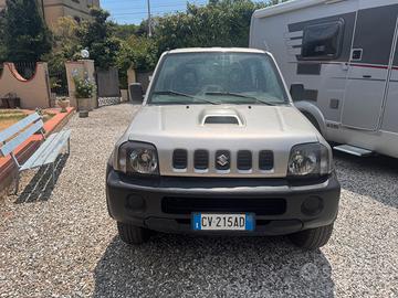 Suzuki jmnj anno 2005