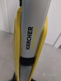 Aspira e pulisci pavimenti