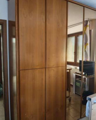Armadio legno massiccio 