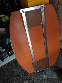 specchio con riffacciature di acciaio inox 