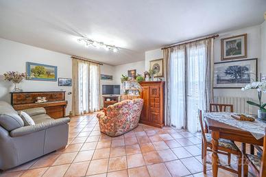 4 LOCALI A REGGIO NELL'EMILIA