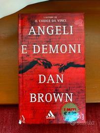 Angeli e Demoni di Dan Brown copertina rigida.