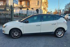 Lancia Delta 2.0 MJT 165 CV – PLATINO **EXPORT**