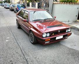 Lancia delta integrale 8v