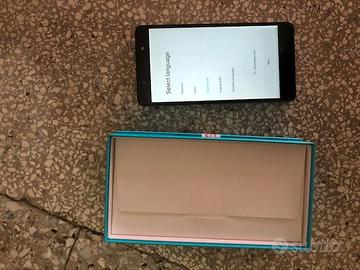 TELEFONO HONOR  NUOVO FUNZIONANTE E MAI USATO