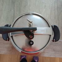 Pentola a pressione Lagostina