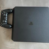 Console PS4 con joystick e giochi PS4