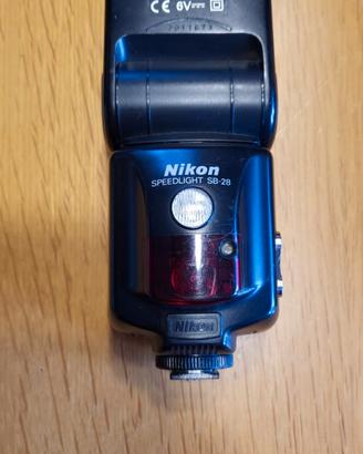 flash Nikon SB-28 