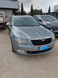 Skoda Superb sw 2.0 Tdi