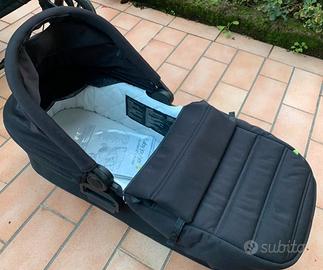 Passeggino gemellare babyjogger con navicelle