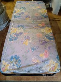 Brandina pieghevole con materasso