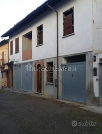 Casa indipendente in frazione Moriano