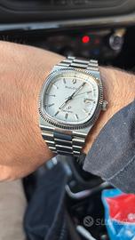 Bulova super seville colore  argento 