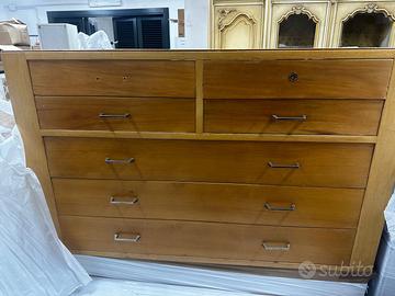 Comò Moderno in Legno