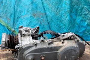 piaggio zip