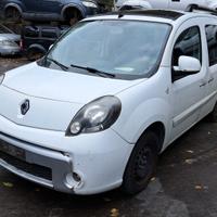 RENAULT KANGOO 2012 SOLO PER RICAMBI