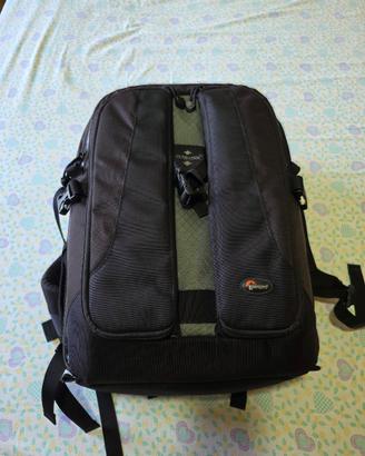 Lowepro Vertex 200 AW