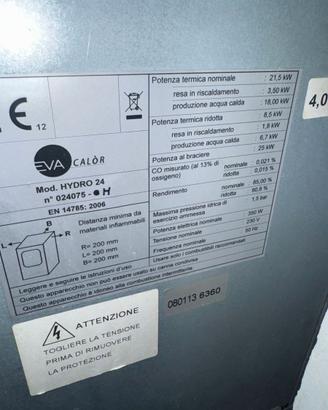 TERMOSTUFA A PELLET EVA CALOR HYDRO 24 Kw