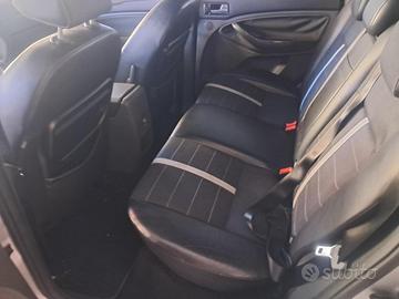   ford kuga titanium 