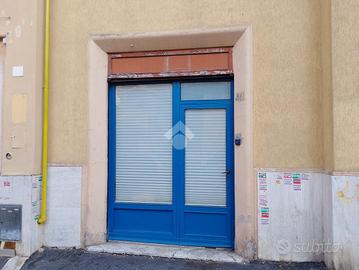 NEGOZIO A ROMA