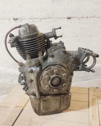 Nr. 2 motori Motom 48 anni 60