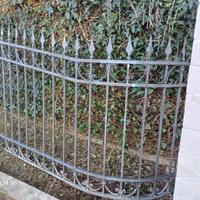 Ringhiera con curvatura in ferro