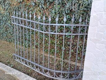 Ringhiera con curvatura in ferro