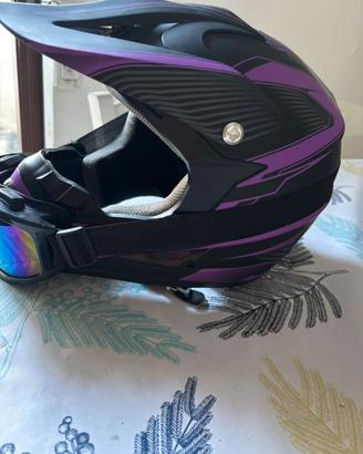 Casco cross viola e nero