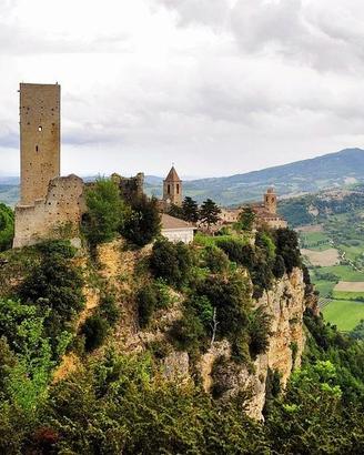 casale,rustico Montefalcone Appennino  (Marche)