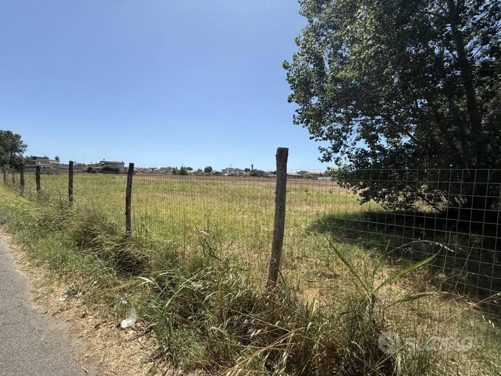 Terreno di 44000 m² a Fiumicino - Altro