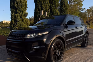 Land Rover Range Evoque 2.2 TD4 5p. Pure