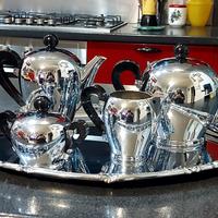 ALESSI – Servizio da Tè e Caffè "Bombé" - Design C
