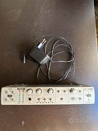 Behringer MINIMON MON800 - Monitor  mixer