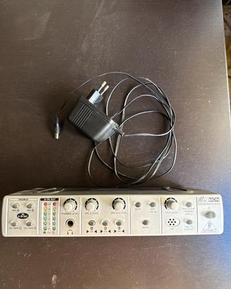 Behringer MINIMON MON800 - Monitor  mixer