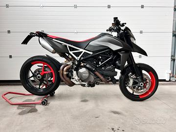 Ducati hypermotard 950
