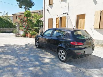 Alfa Romeo 147