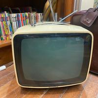 Televisore vintage portatile telefunken anni 70